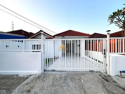 House for sale at Pattaya Rung Rueang Village 15 - Haus - Central Pattaya - 