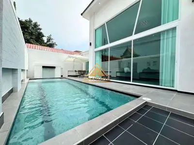 Pool Villa for Sale in South Pattaya - Haus - South Pattaya - 