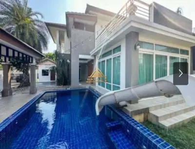 Pool Villa at North Pattaya 4  Bed 6 Bath for Sale and Rent  - Haus - Pattaya North - 