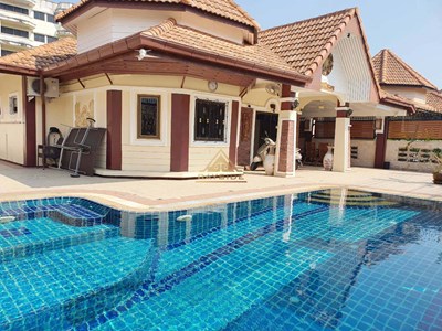 Pool villa house at Jomtien for SALE - House - Thappraya - 