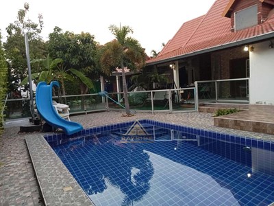 Land and House Village For Sale Soi Siam Country Club - House - Nong Prue - 