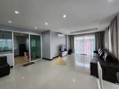 House 3 Beds 3 Baths 1 Guest Room  for SALE - House - Pattaya - 