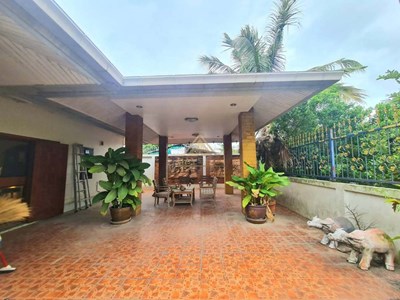 European-Thai House Village For Sale - Haus -  - 