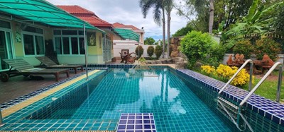 Land for Sale with Private Pool villa  - House - Huai Yai - 