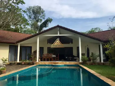 Pool villa in Pattaya for Sale 4 bedrooms - Haus - Pattaya East - 