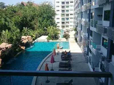 คลับรอยัลคอนโดมิเนียม 1 ห้องนอน ขายร้อน - คอนโด - Wong Amat Beach - 