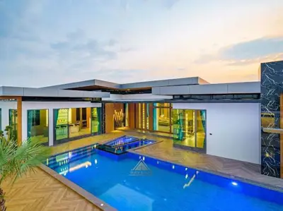 Modern Luxury Villa Contemporary Modern Design 6 Beds for SALE - Haus - Nongprue - 