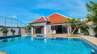 Pool Villa Near Jomtien Beach 4 Beds 4 Baths for RENT - Haus - Jomtien - 