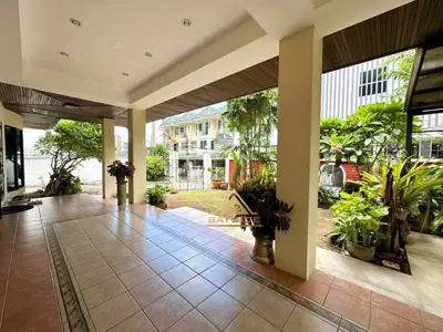 House at Central Pattaya Road 3 Beds 3 Baths for RENT - Haus - Central Pattaya - 